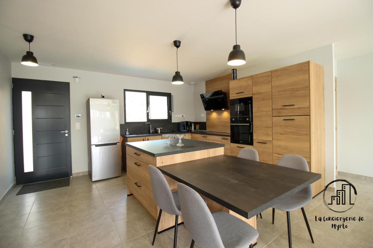 La Vigne Villa Алби Екстериор снимка